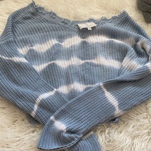 Long sleeve, light blue tie dye